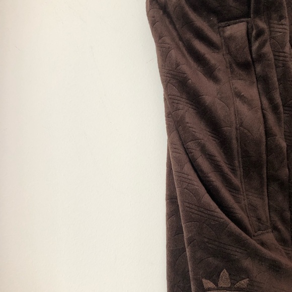 Adidas Original velour pants. Size large. Perfect condition - Picture 3 of 4